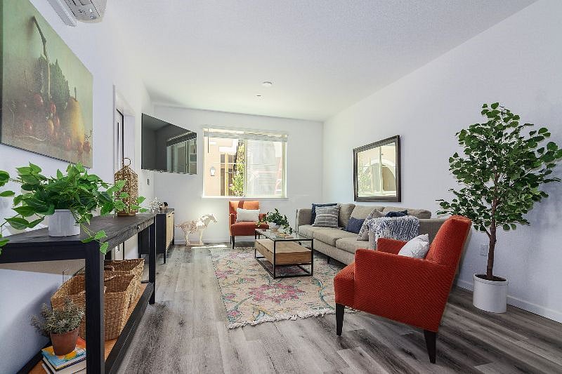 Furnished Finder property 583171_1 photo 16