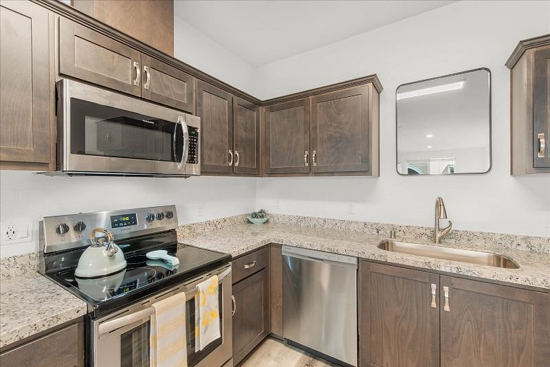 Furnished Finder property 583171_1 photo 50