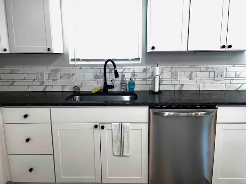 Furnished Finder property 583172_1 photo 13