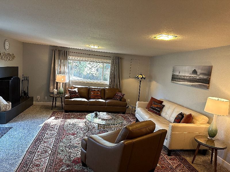 Furnished Finder property 583196_1 photo 3