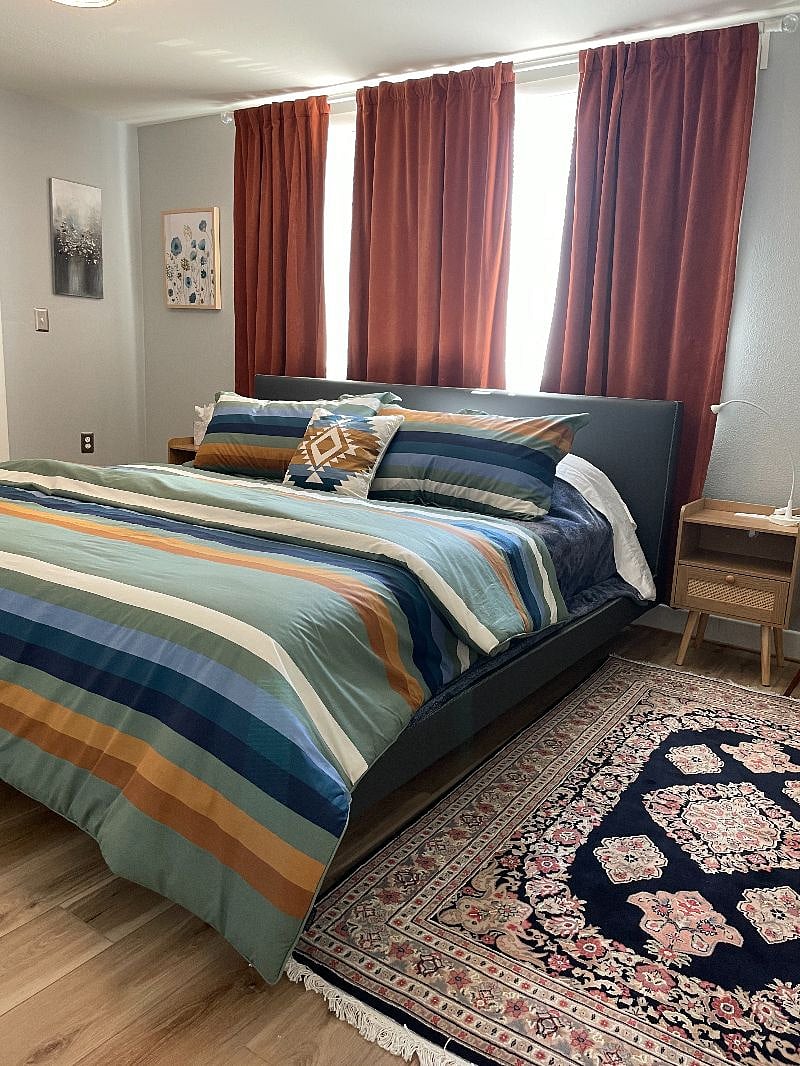 Master/King bedroom