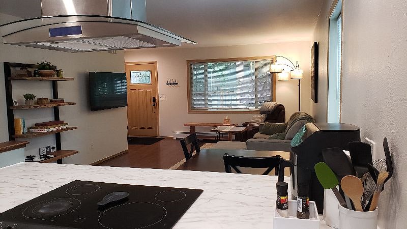 Furnished Finder property 583259_1 photo 5