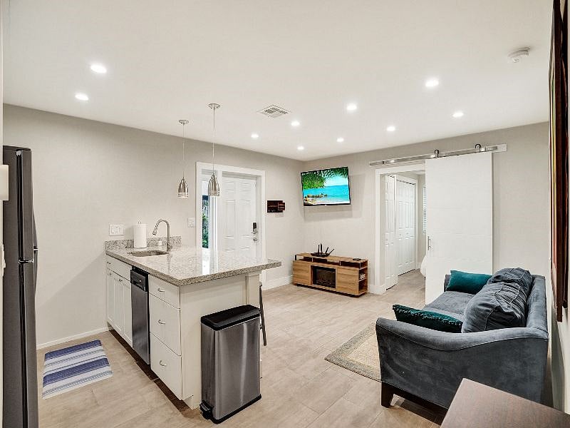 Furnished Finder property 583297_1 photo 6