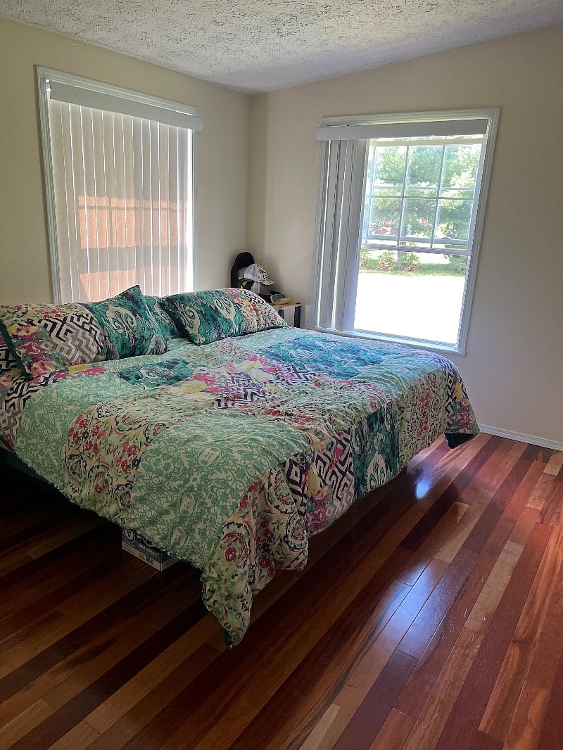 Master bedroom 