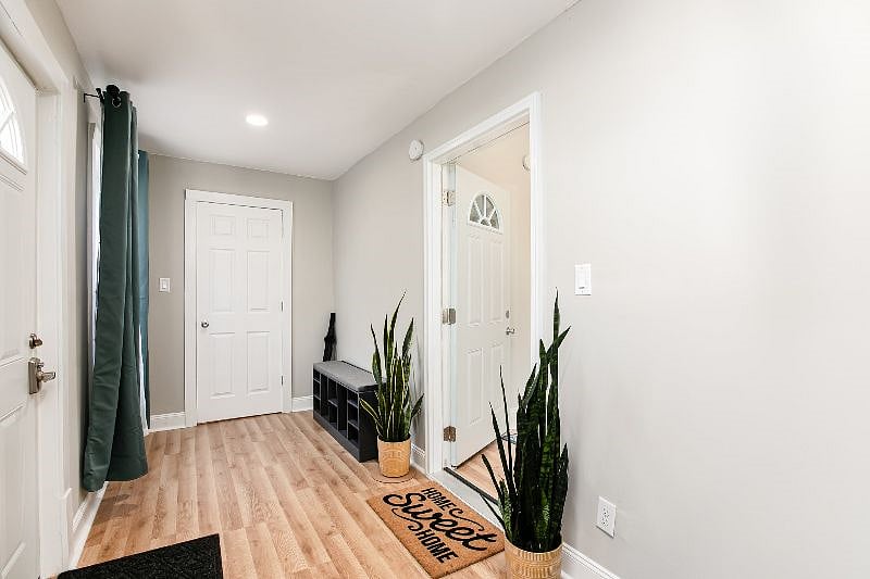 Furnished Finder property 583424_1 photo 8