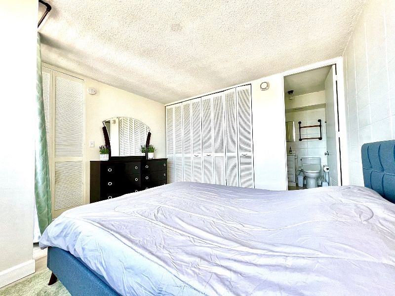 Master bedroom w/ adjoining bathroom 