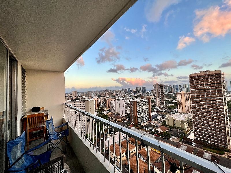 Lanai with views of Diamond Head