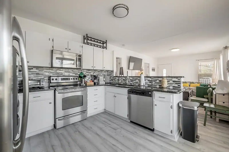 Furnished Finder property 583537_1 photo 5