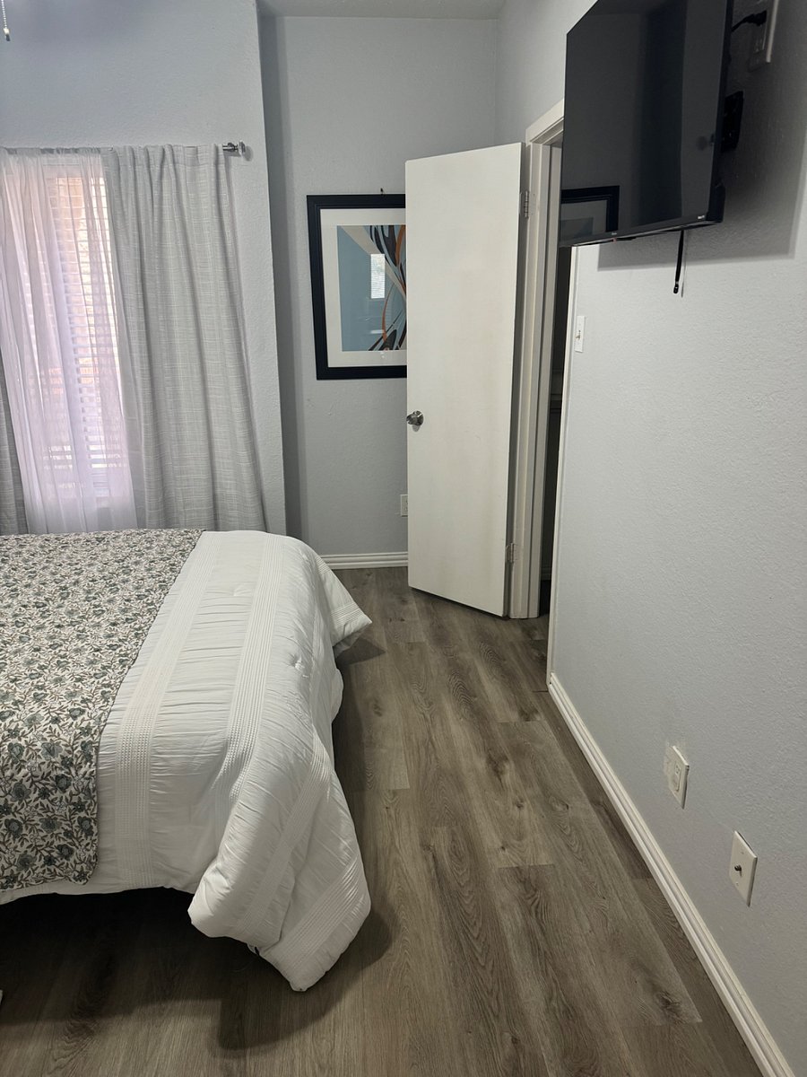 Furnished Finder property 583575_1 photo 12