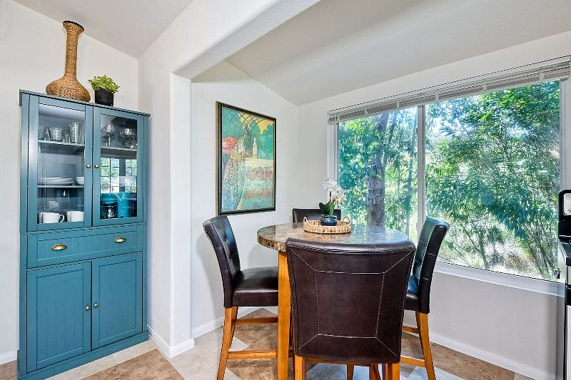Furnished Finder property 583578_1 photo 12