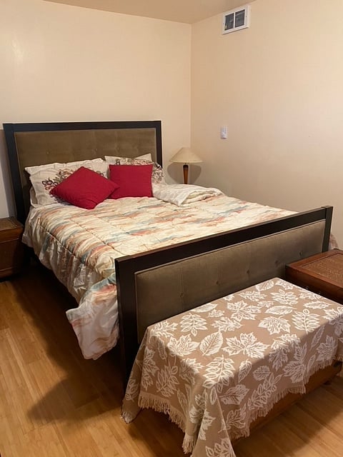 Queen size bed