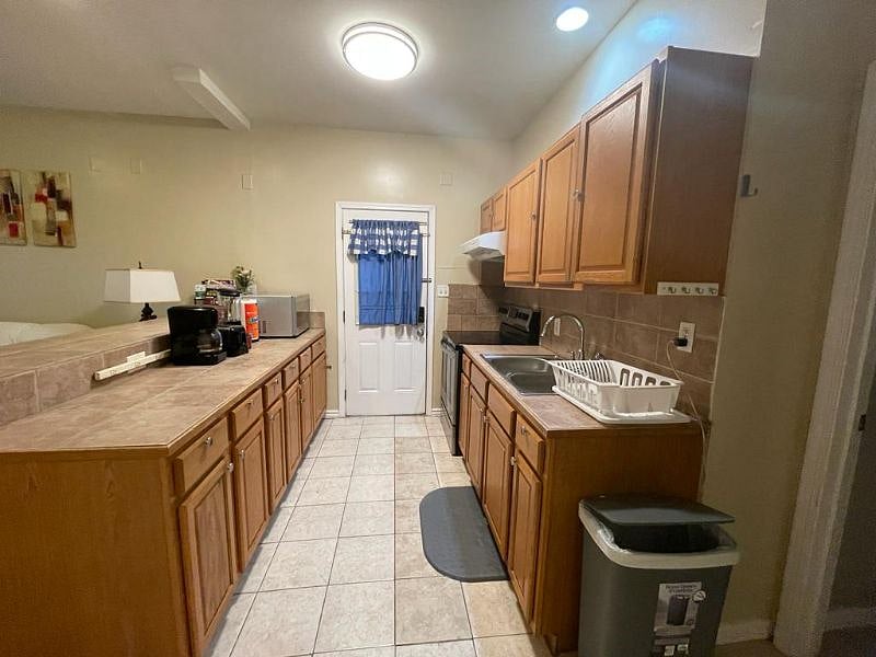 Furnished Finder property 583694_1 photo 7