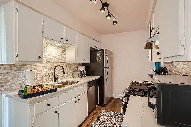Furnished Finder property 583710_1 photo 9
