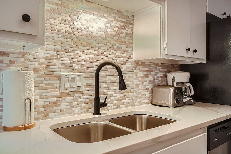 Furnished Finder property 583710_1 photo 12