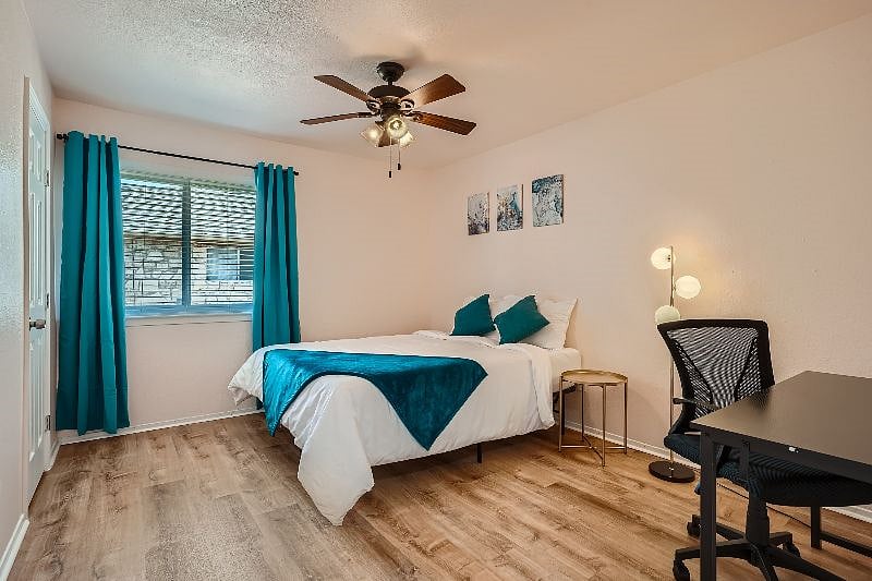 Furnished Finder property 583710_1 photo 3
