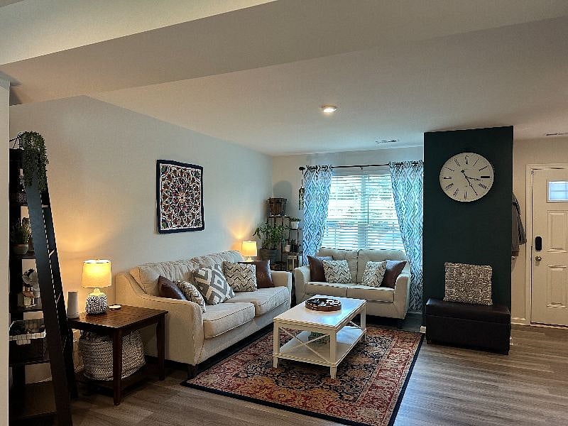Furnished Finder property 583728_1 photo 6