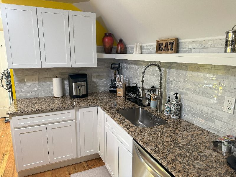 Furnished Finder property 583738_1 photo 11