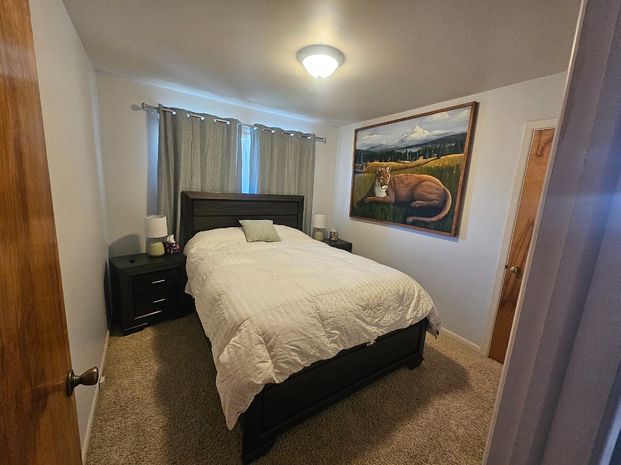 Bedroom 3 - new Queen semi-firm mattress, closet, smart tv