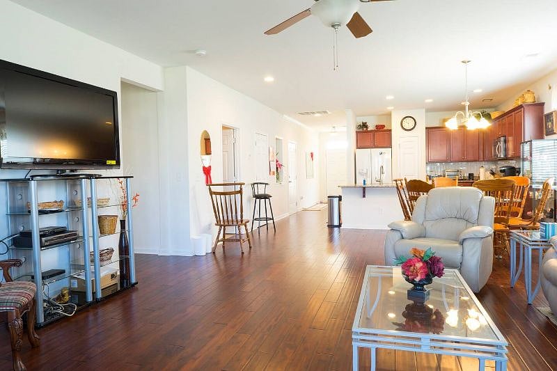 Furnished Finder property 584010_1 photo 7