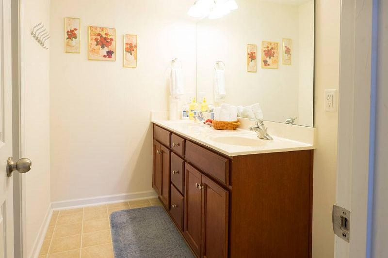 Furnished Finder property 584010_1 photo 27