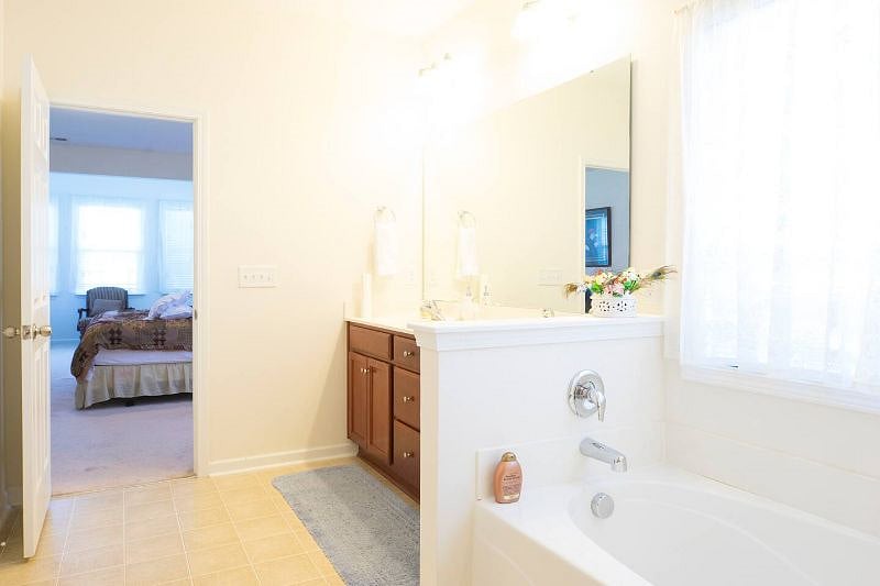 Furnished Finder property 584010_1 photo 18