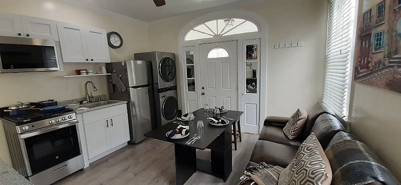 Furnished Finder property 584021_1 photo 3
