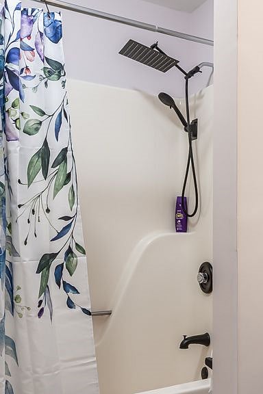 full bath/rain shower