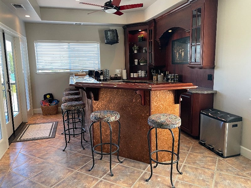 Kitchen and bar area