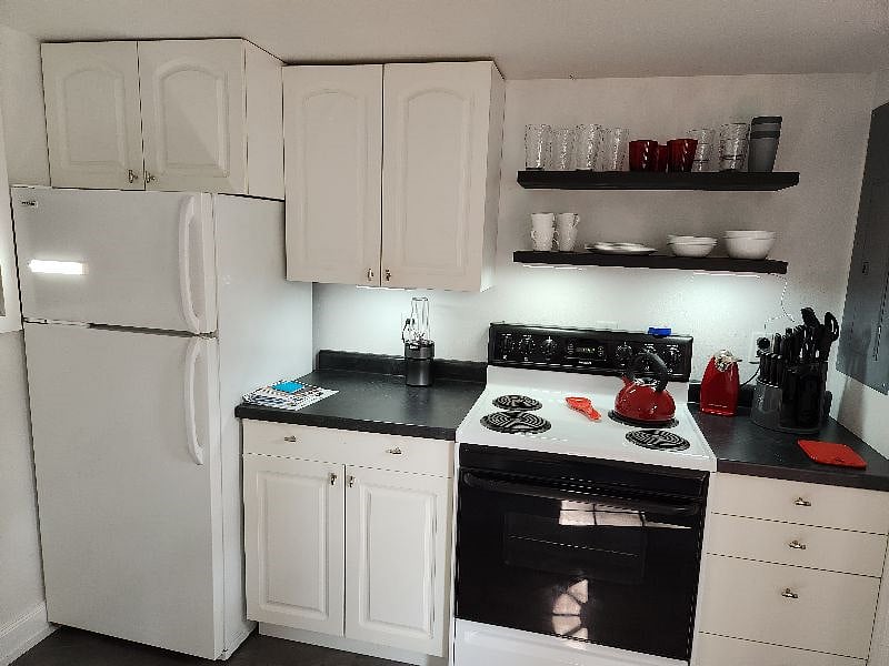 Furnished Finder property 584176_1 photo 2