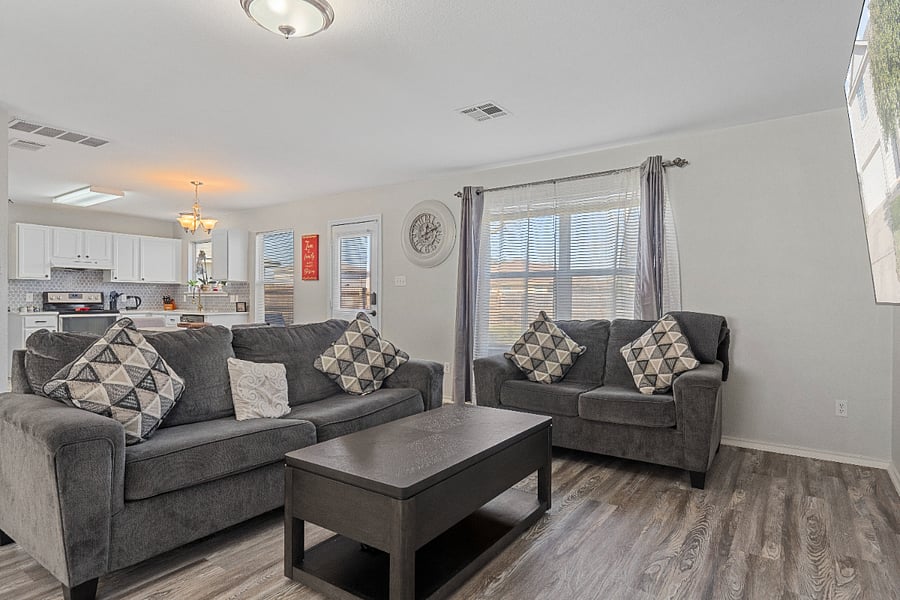 Furnished Finder property 584197_1 photo 8