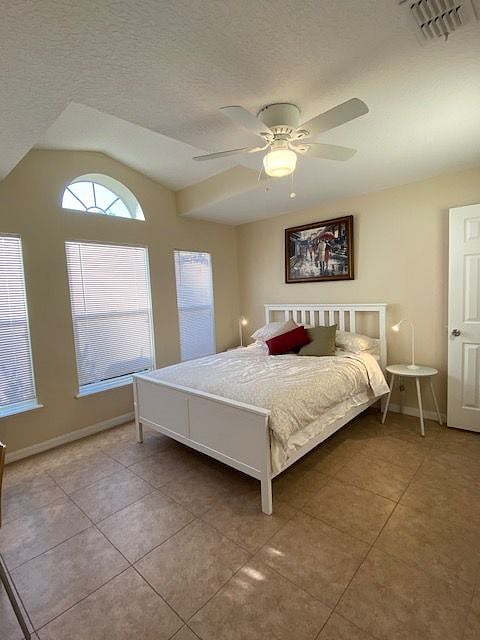 Furnished Finder property 584227_1 photo 11