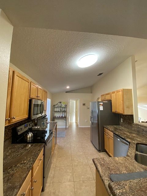Furnished Finder property 584227_1 photo 18