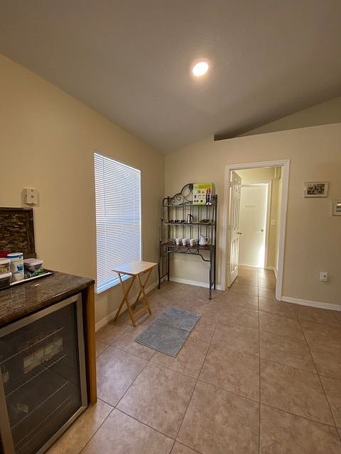 Furnished Finder property 584227_1 photo 22