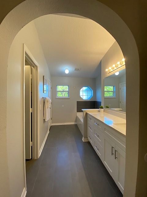 Furnished Finder property 584227_1 photo 5