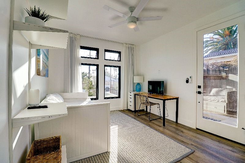 Furnished Finder property 584254_1 photo 6