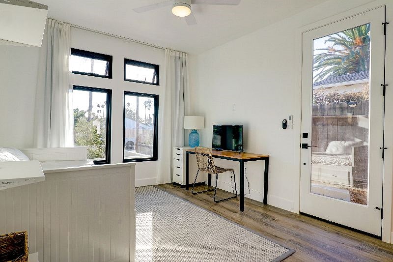 Furnished Finder property 584254_1 photo 9