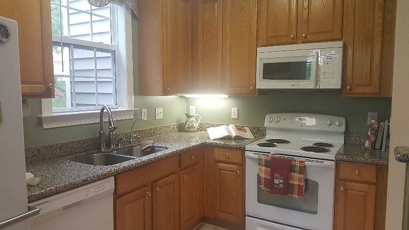 Furnished Finder property 584256_1 photo 7