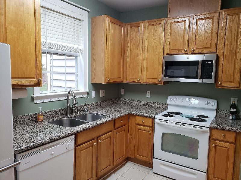 Furnished Finder property 584256_1 photo 8
