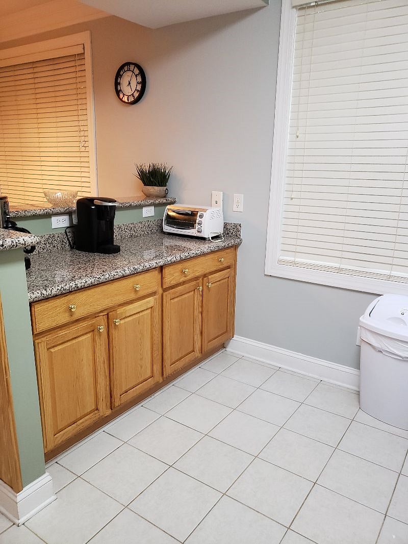Furnished Finder property 584256_1 photo 4