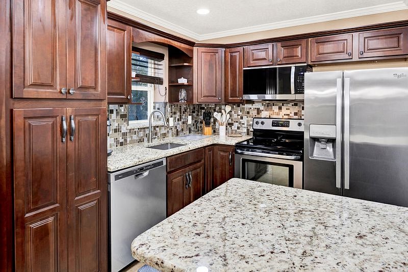 Furnished Finder property 584308_1 photo 9