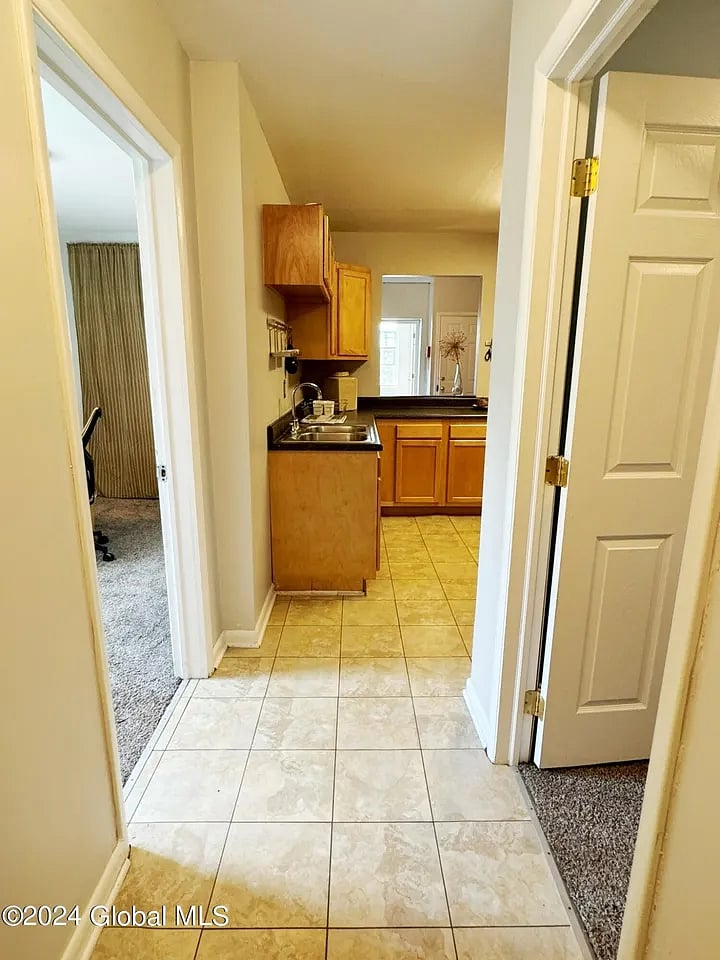 Furnished Finder property 584327_1 photo 15