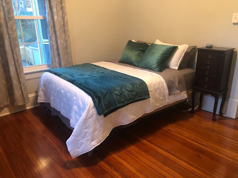 Furnished Finder property 584375_1 photo 10