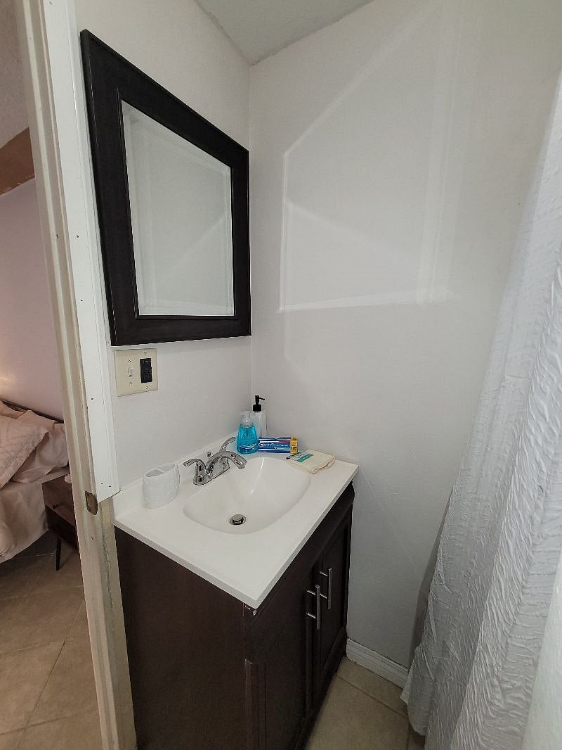 Furnished Finder property 584380_1 photo 4