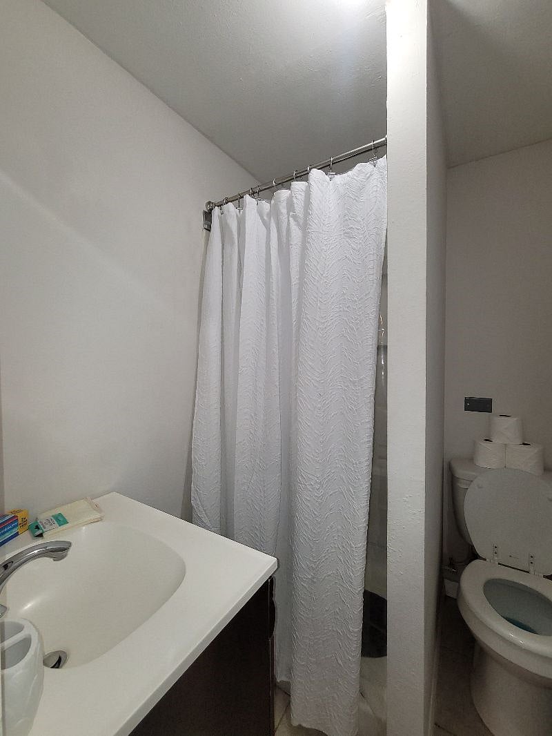 Furnished Finder property 584380_1 photo 3