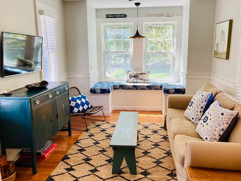 Second cozy living space, with wonderful window seat to enjoy!