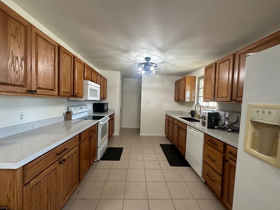 Furnished Finder property 584394_4 photo 10