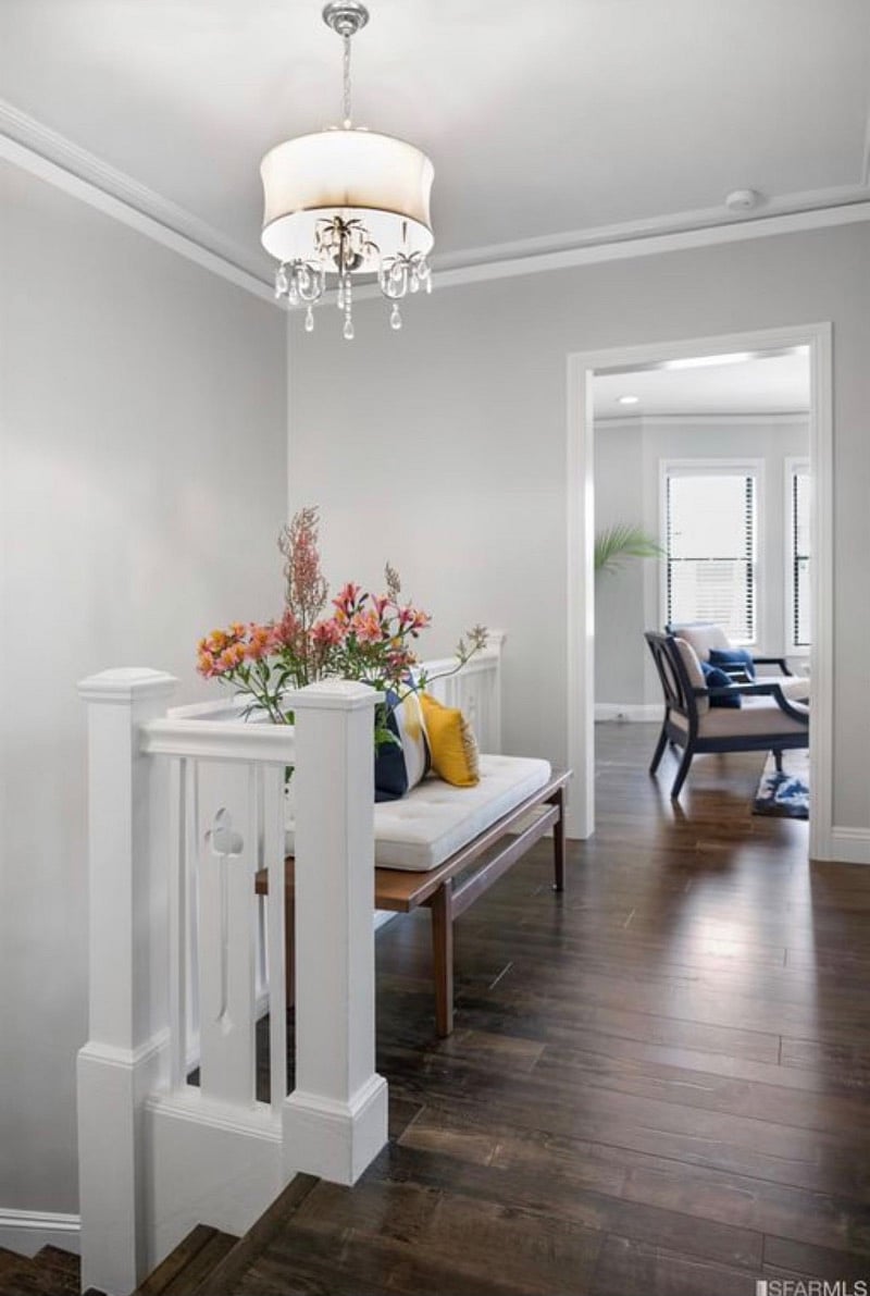 Living room (photo is for staging purposes and actual furnishing may vary)