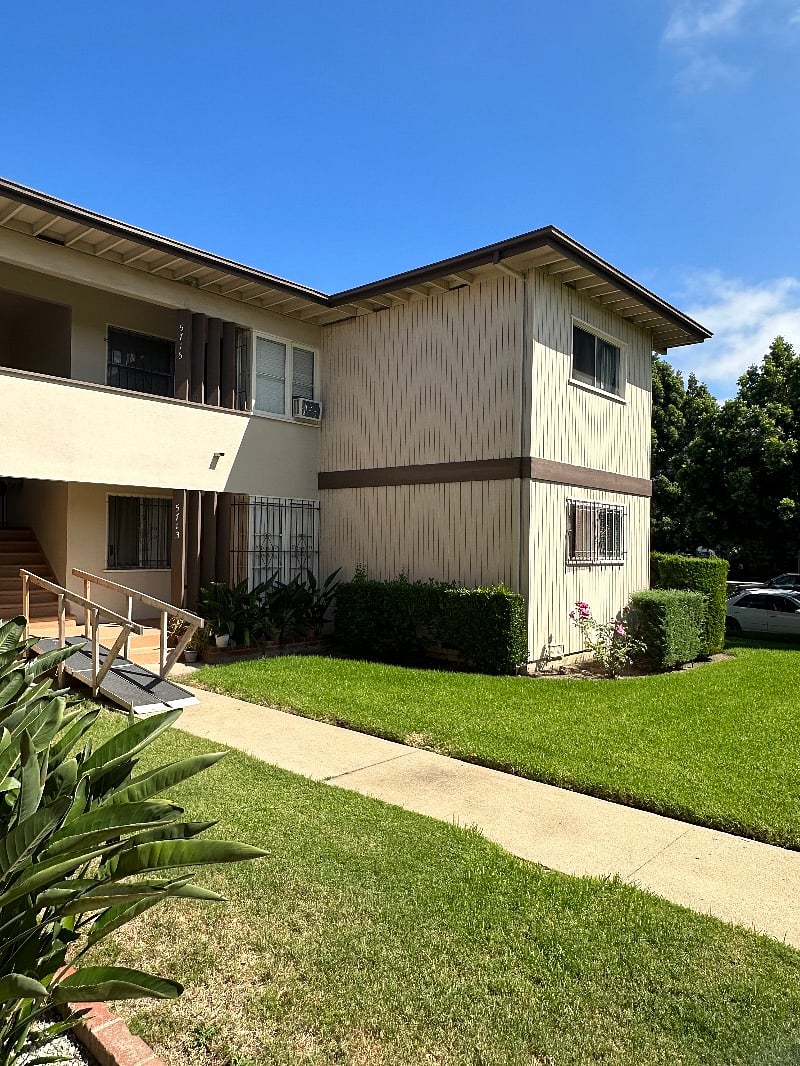 Furnished Finder property 584412_1 photo 17
