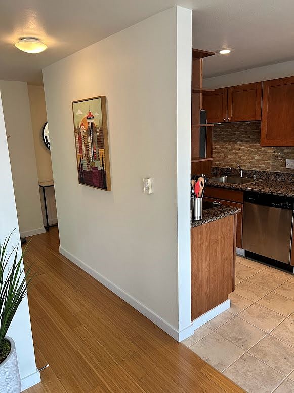 Furnished Finder property 584413_1 photo 9