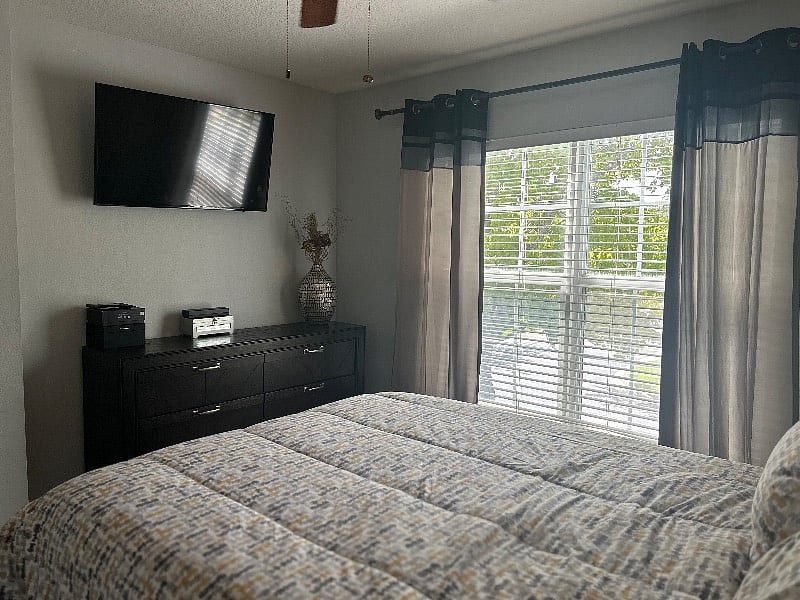 Furnished Finder property 584454_1 photo 16